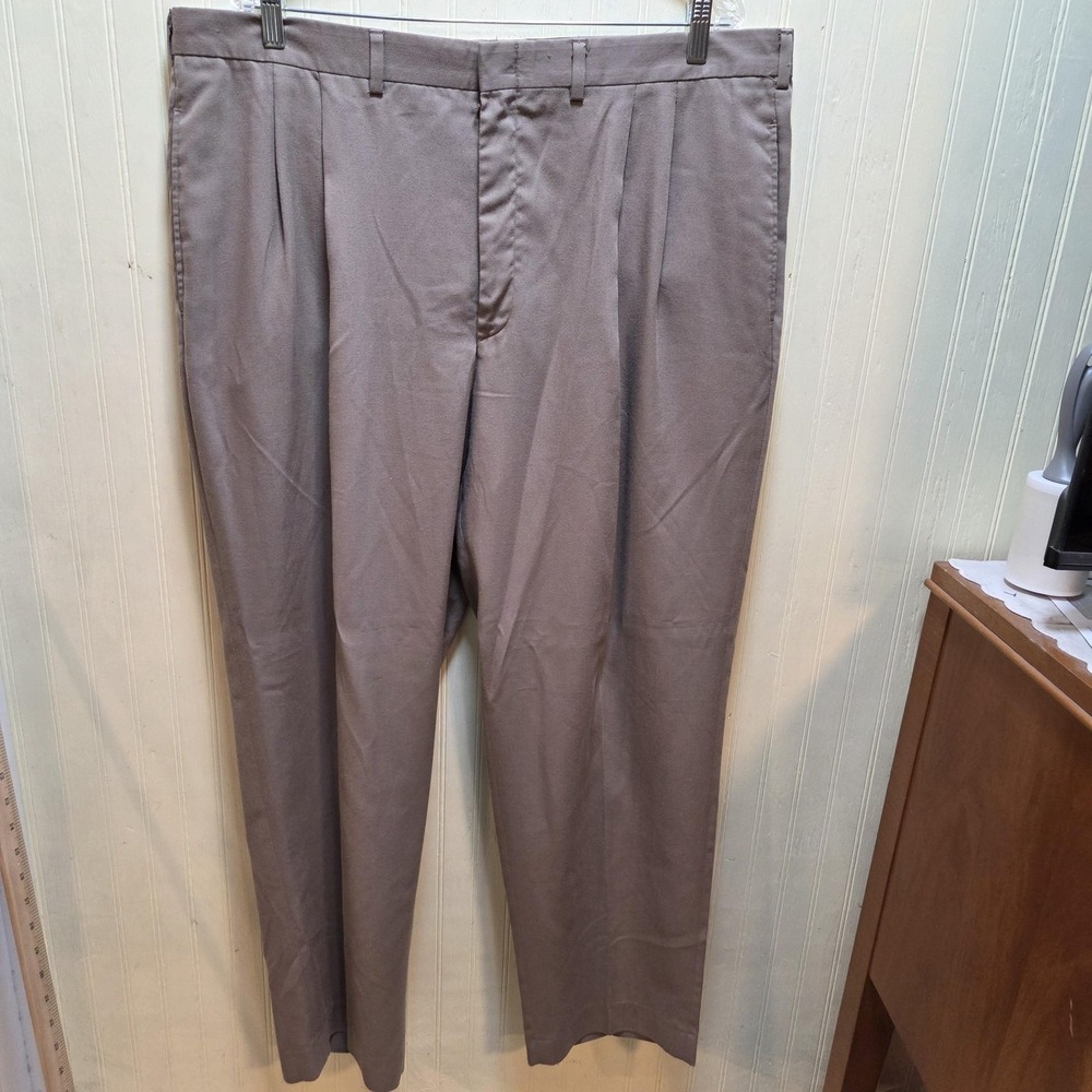 Farah Dress Pants Mens 42x30 Brown‎ No Wrinkles Easy Care Pleated Classic Fit